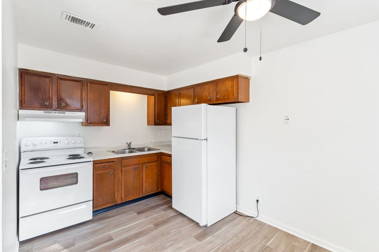 Foreman Apartments - Photo 5 of 31