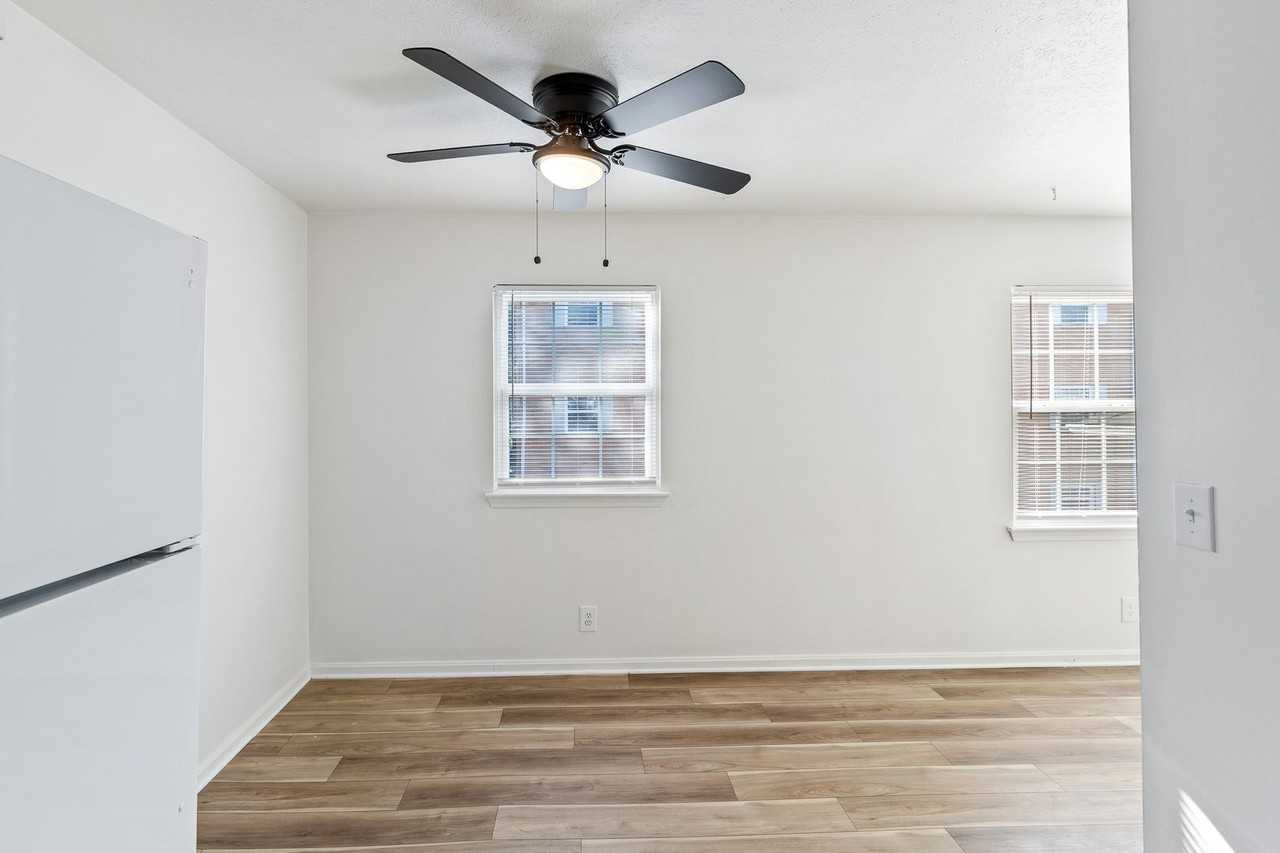 Foreman Apartments - Photo 7 of 31