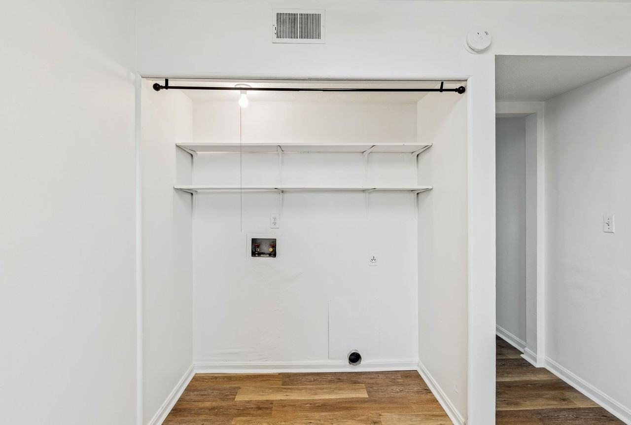 Foreman Apartments - Photo 7 of 29