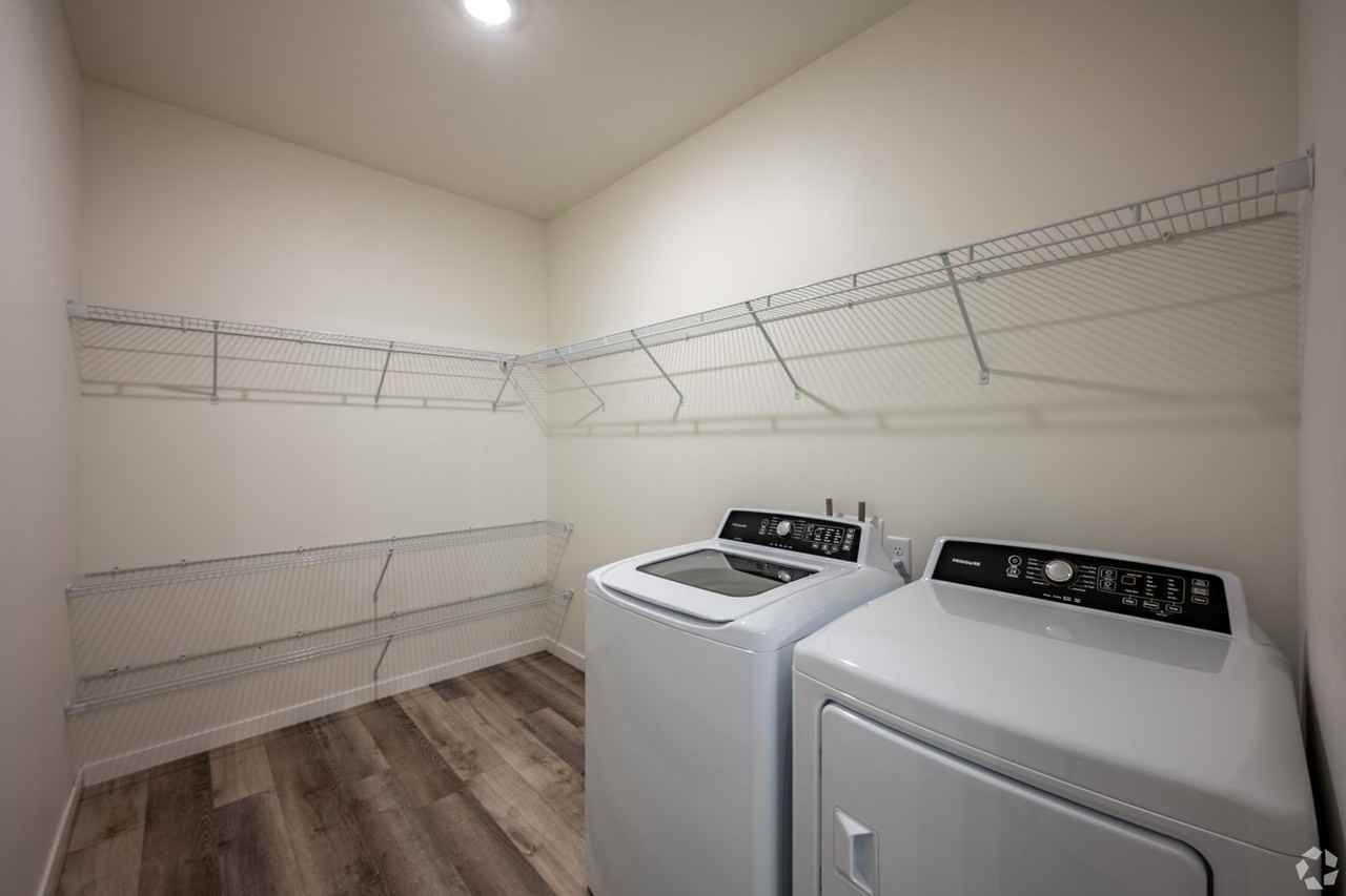 Welcome to Estover Terrace – Modern Living in the Heart of Menomonie - Photo 7 of 17