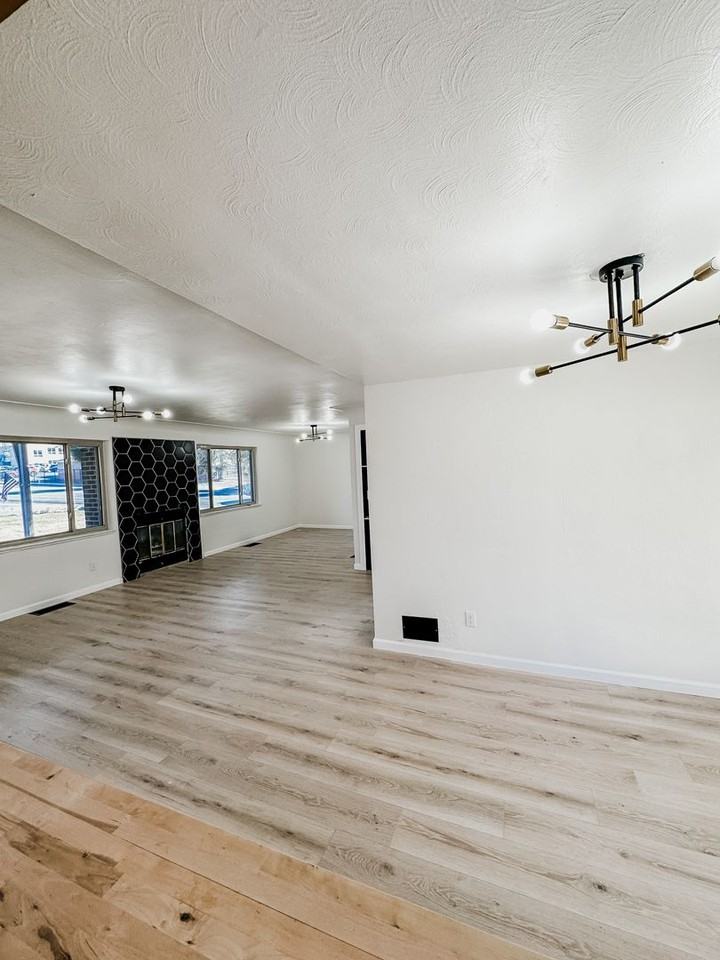 5210 W 28th Ave - Photo 4 of 11