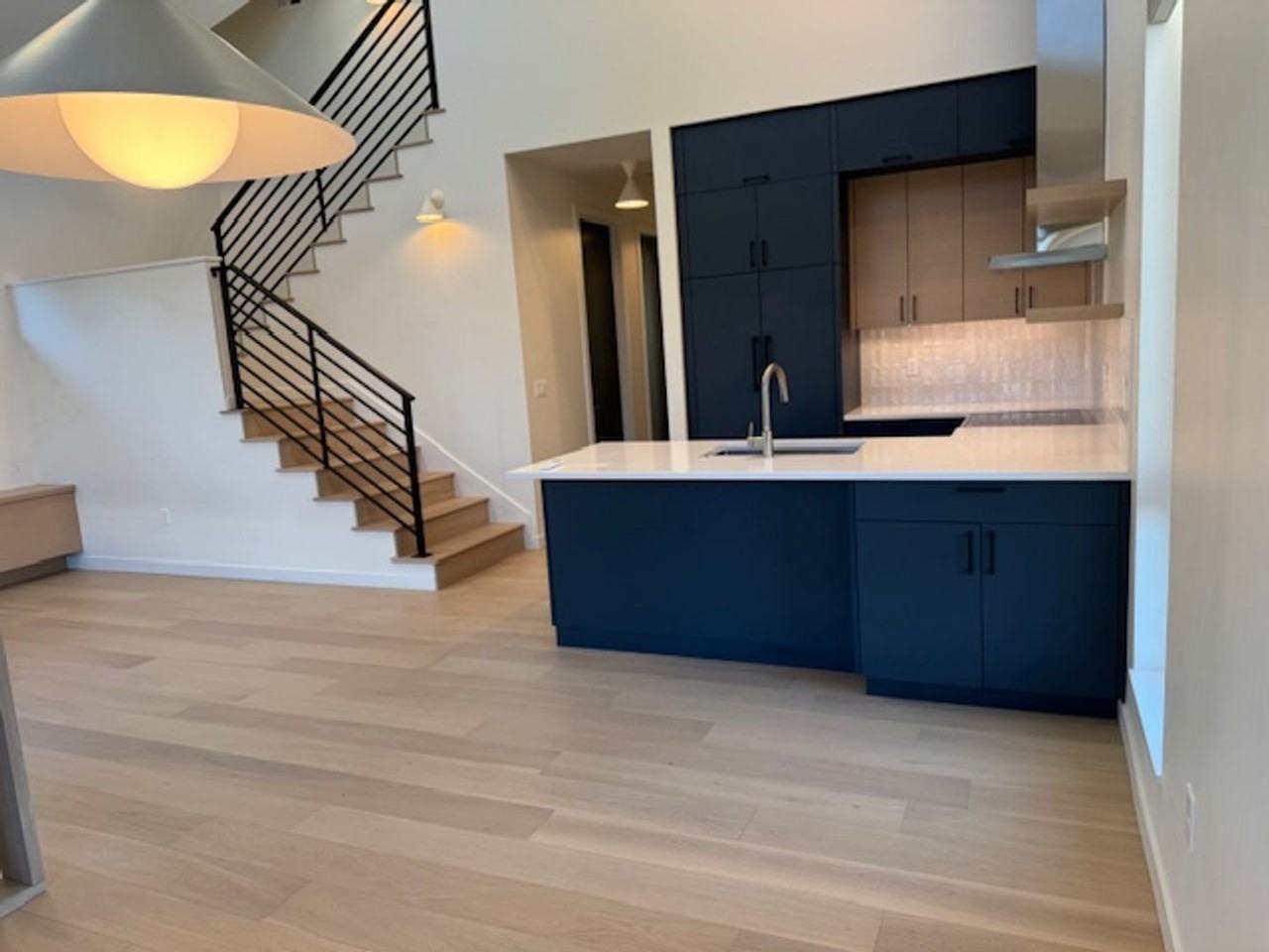 3270 Nw Celilo Ln - Photo 3 of 14