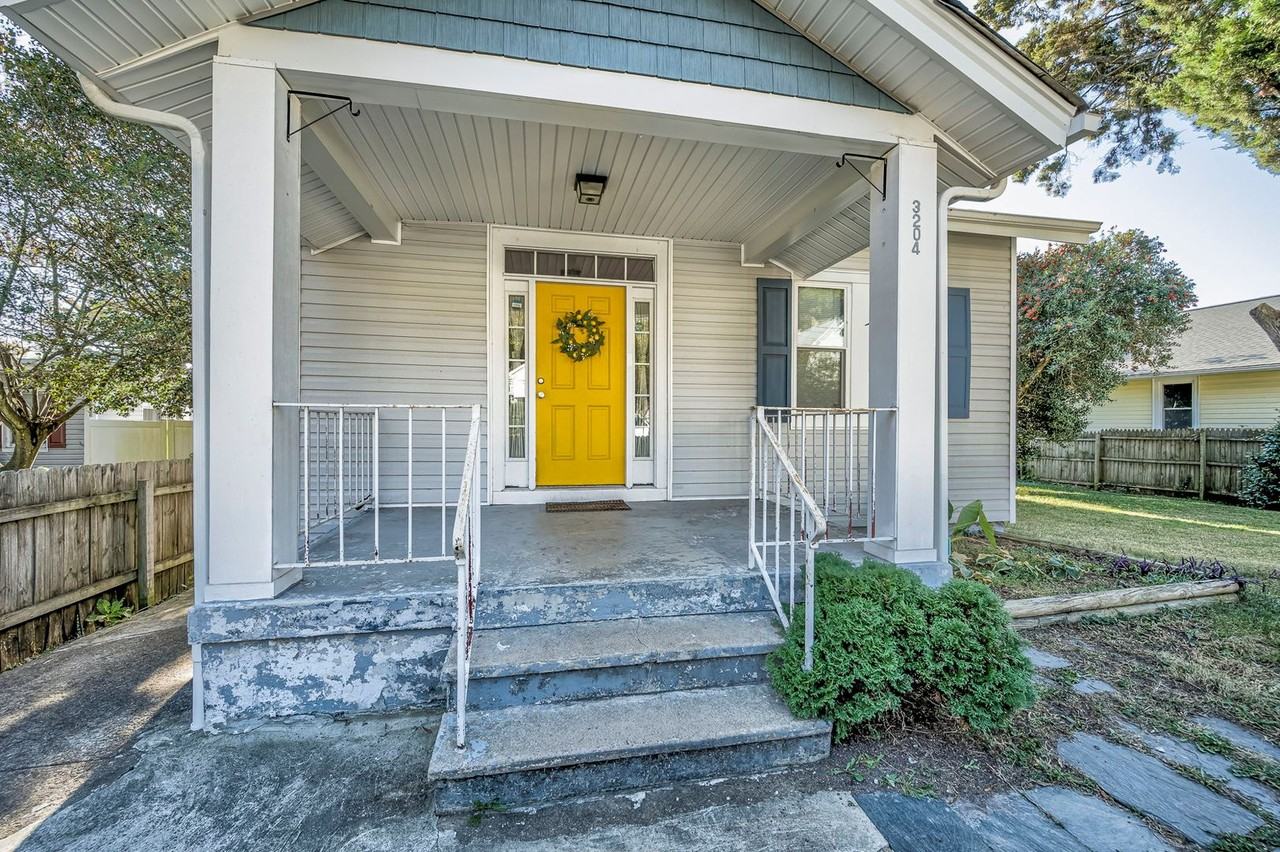 3204 Lawson St - Photo 2 of 31