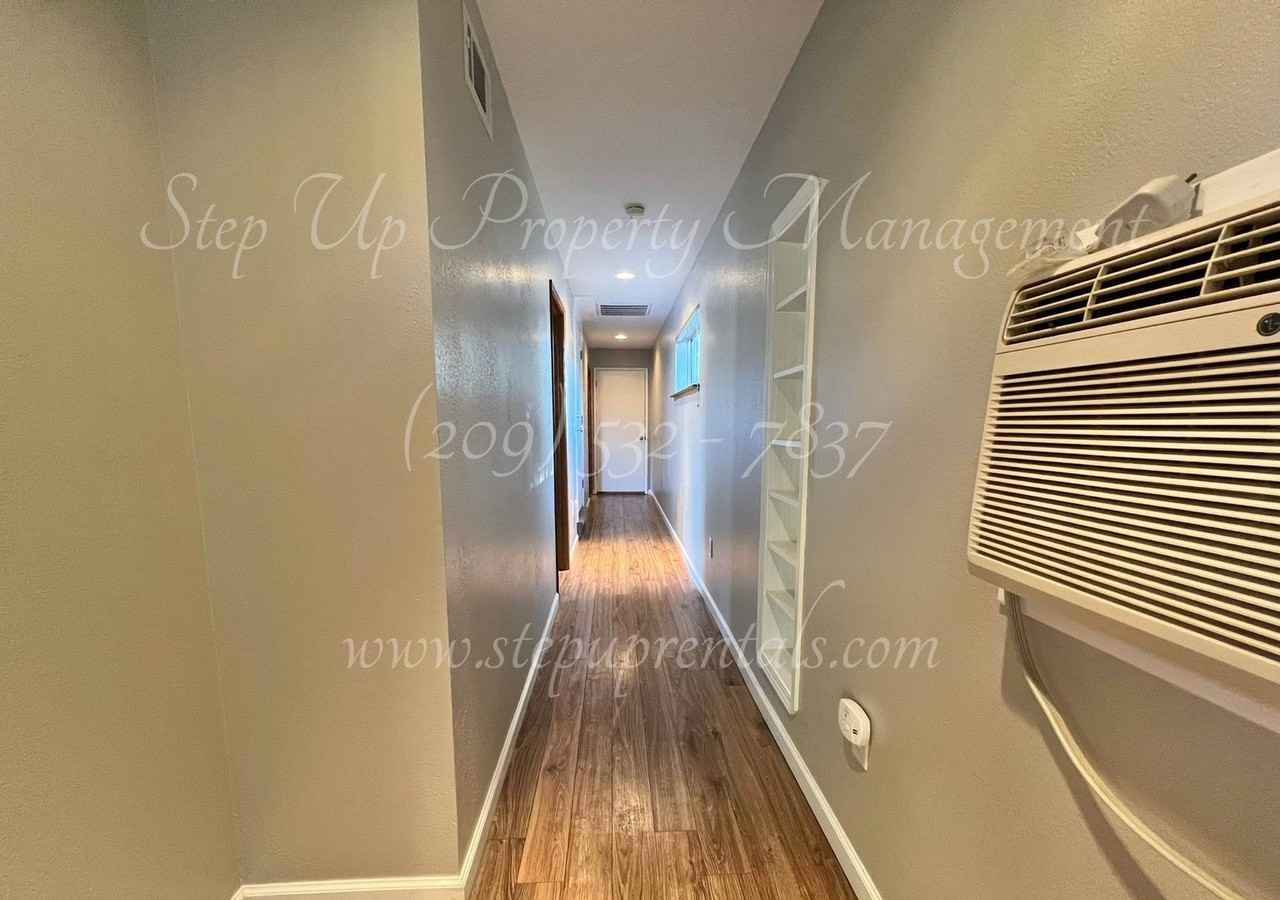 18769 Carter St - Photo 5 of 12