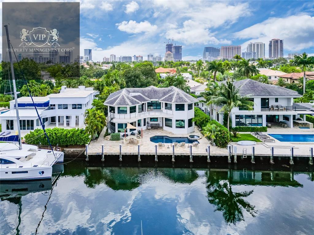 307 Northeast 23rd Avenue - Photo 2 of 49