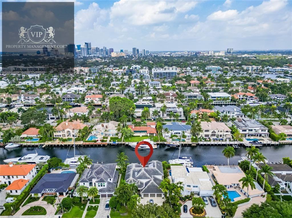 307 Northeast 23rd Avenue - Photo 3 of 49