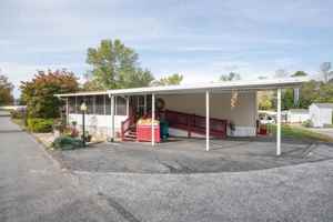 featured image of 21 Violet Dr