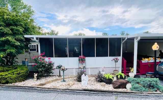 21 Violet Dr - Photo 4 of 24