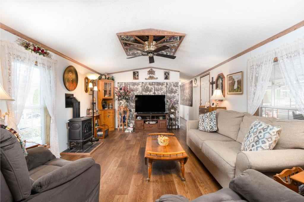 21 Violet Dr - Photo 6 of 24