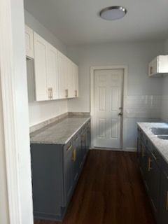 3224 Gladstone Street - Photo 2 of 7