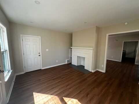 3224 Gladstone Street - Photo 4 of 7