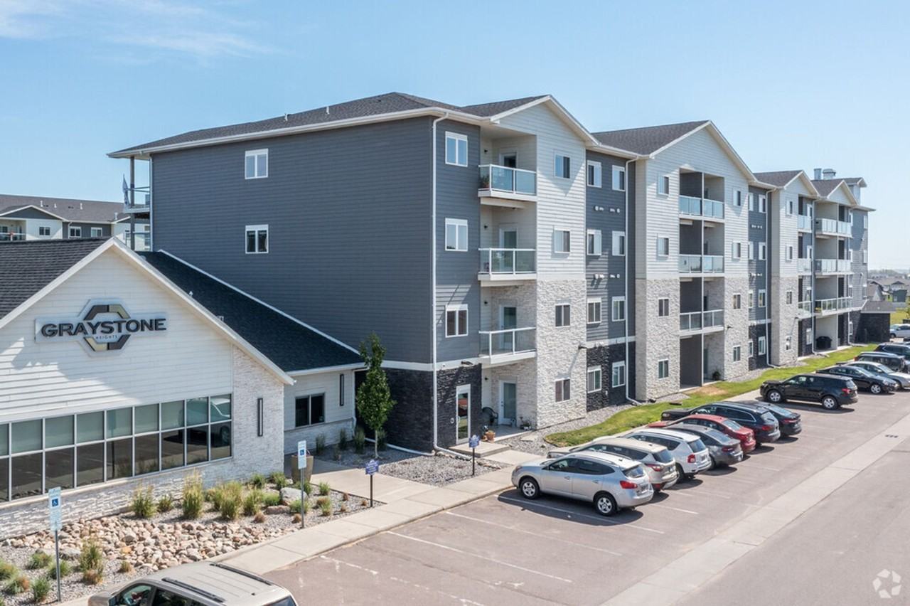 Graystone Heights Luxury Apartments - Photo 7 of 50