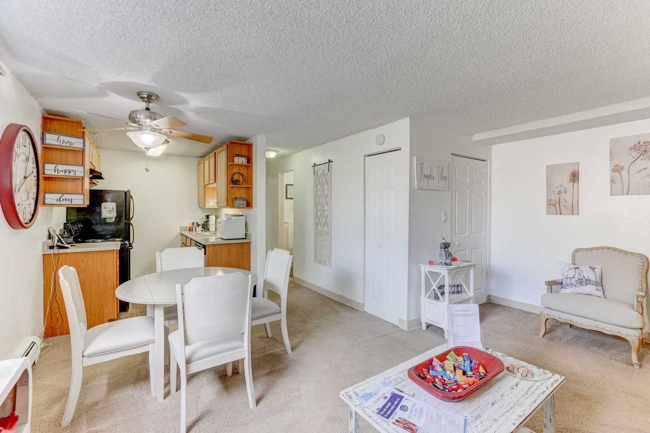 Hampden Village Apartments - Photo 5 of 16