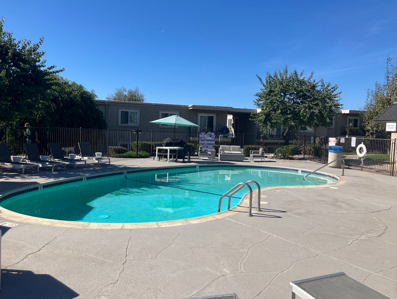 Wexford Manor Apartments - Photo 2 of 41