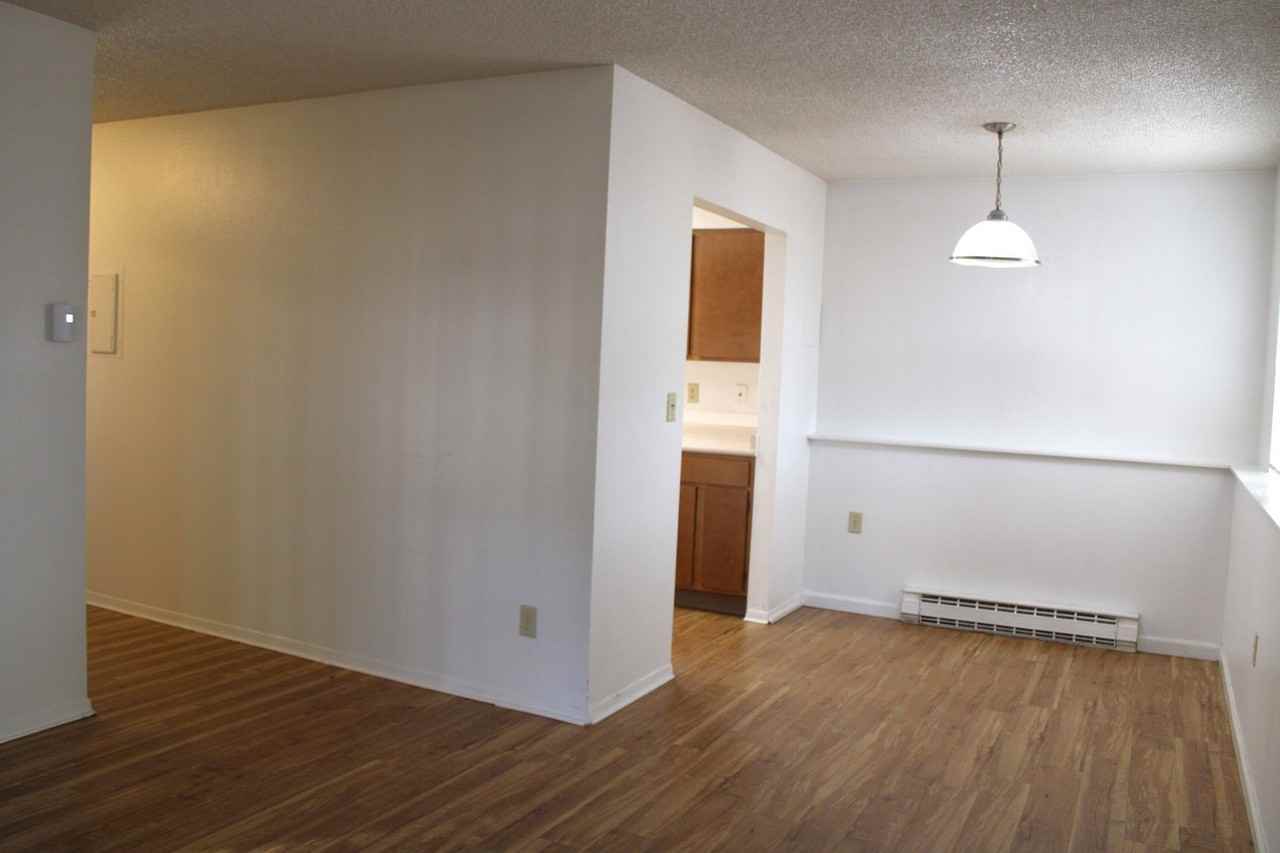 1709 Erin Court-TERMINATED - Photo 3 of 8