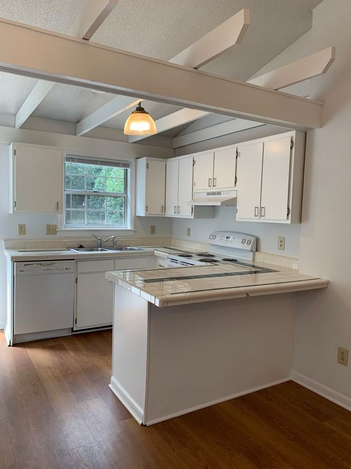 4105 Bear Ct - Photo 6 of 21