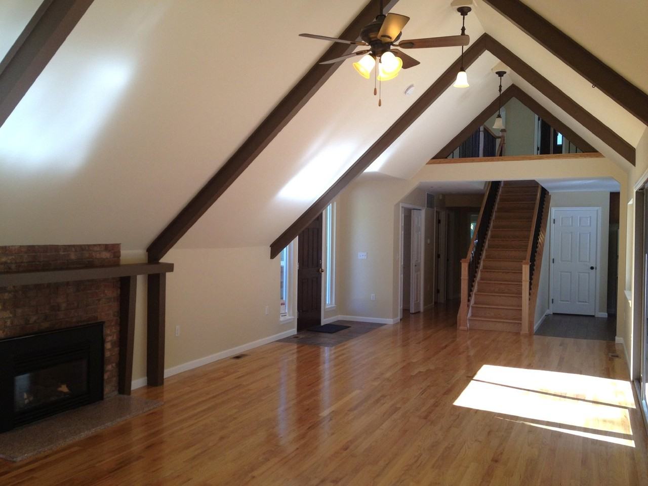 5958 S Lakeview St - Photo 3 of 17