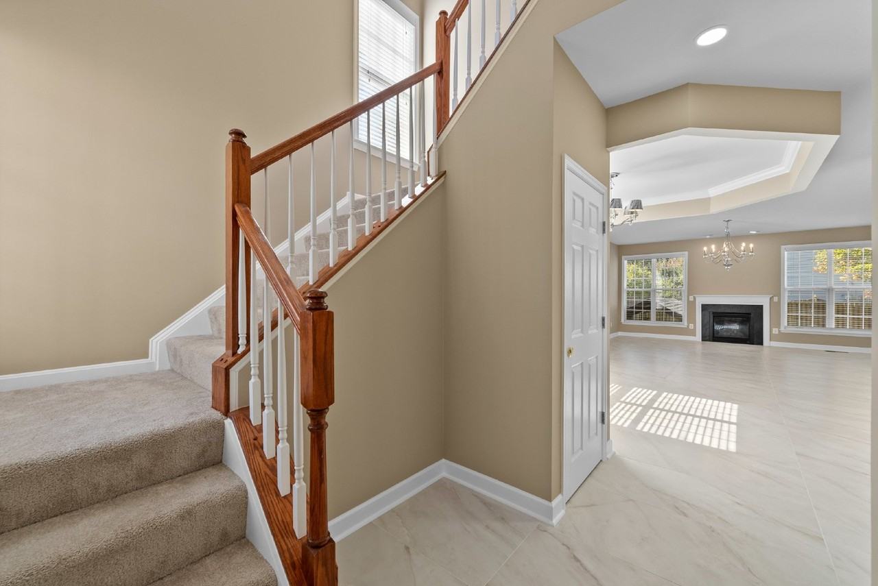 7722 Yalta Way - Photo 3 of 42