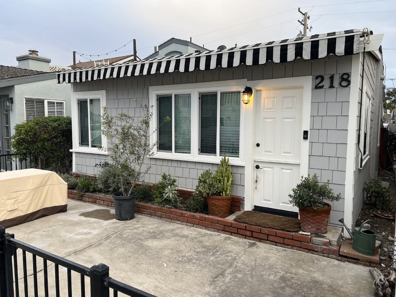 218 35th St - Photo 2 of 16