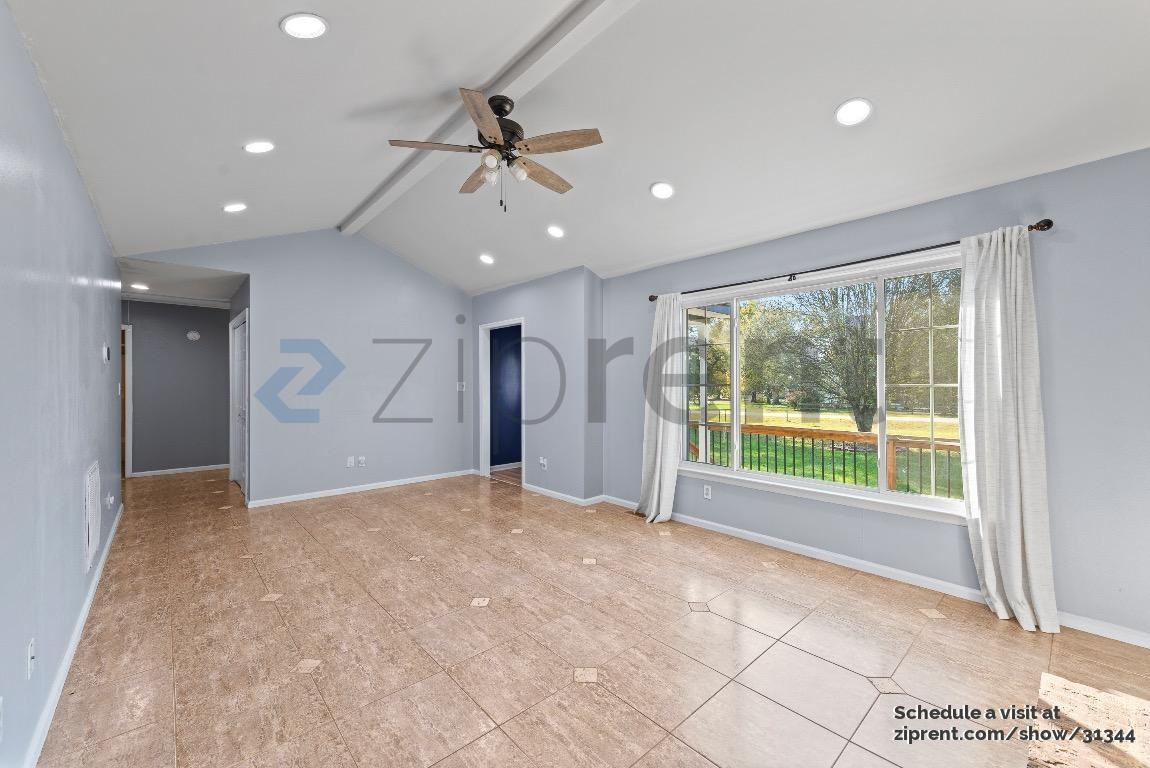 2502 Foxworth Dr - Photo 4 of 20