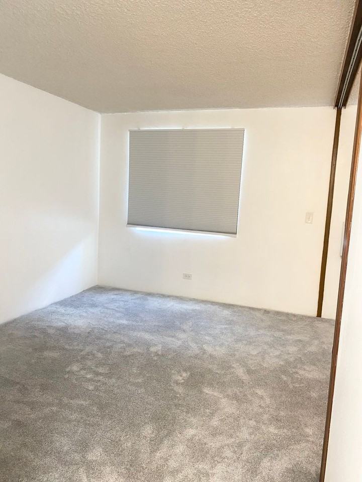 98 Moanalua Road - Photo 7 of 11