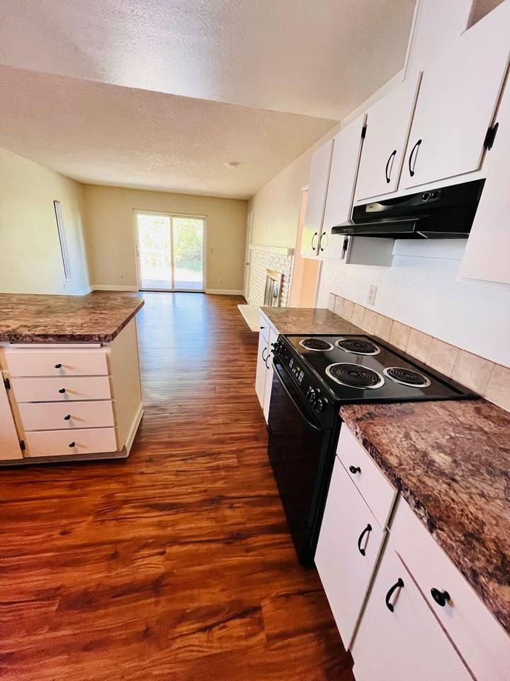 8450 Sw Parkview Loop - Photo 4 of 15