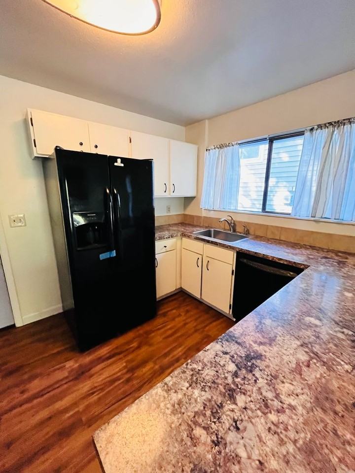 8450 Sw Parkview Loop - Photo 5 of 15