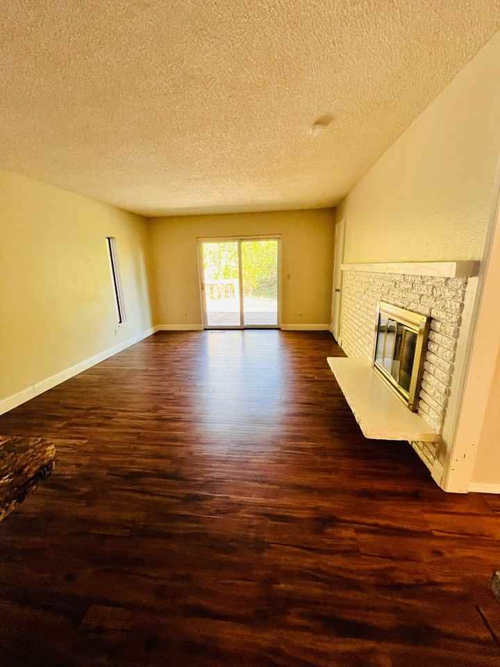 8450 Sw Parkview Loop - Photo 7 of 15