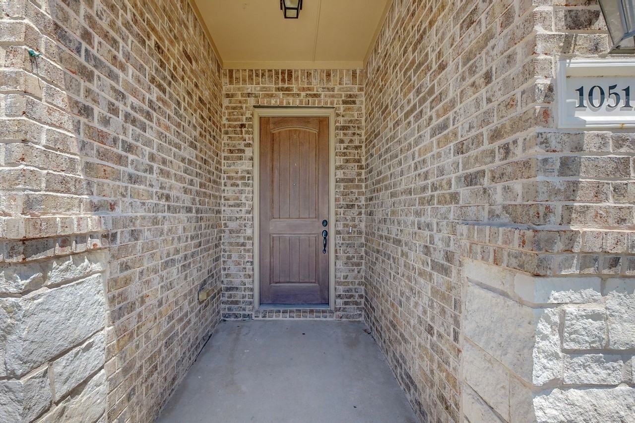 10512 Wagon Wheel Way - Photo 3 of 25