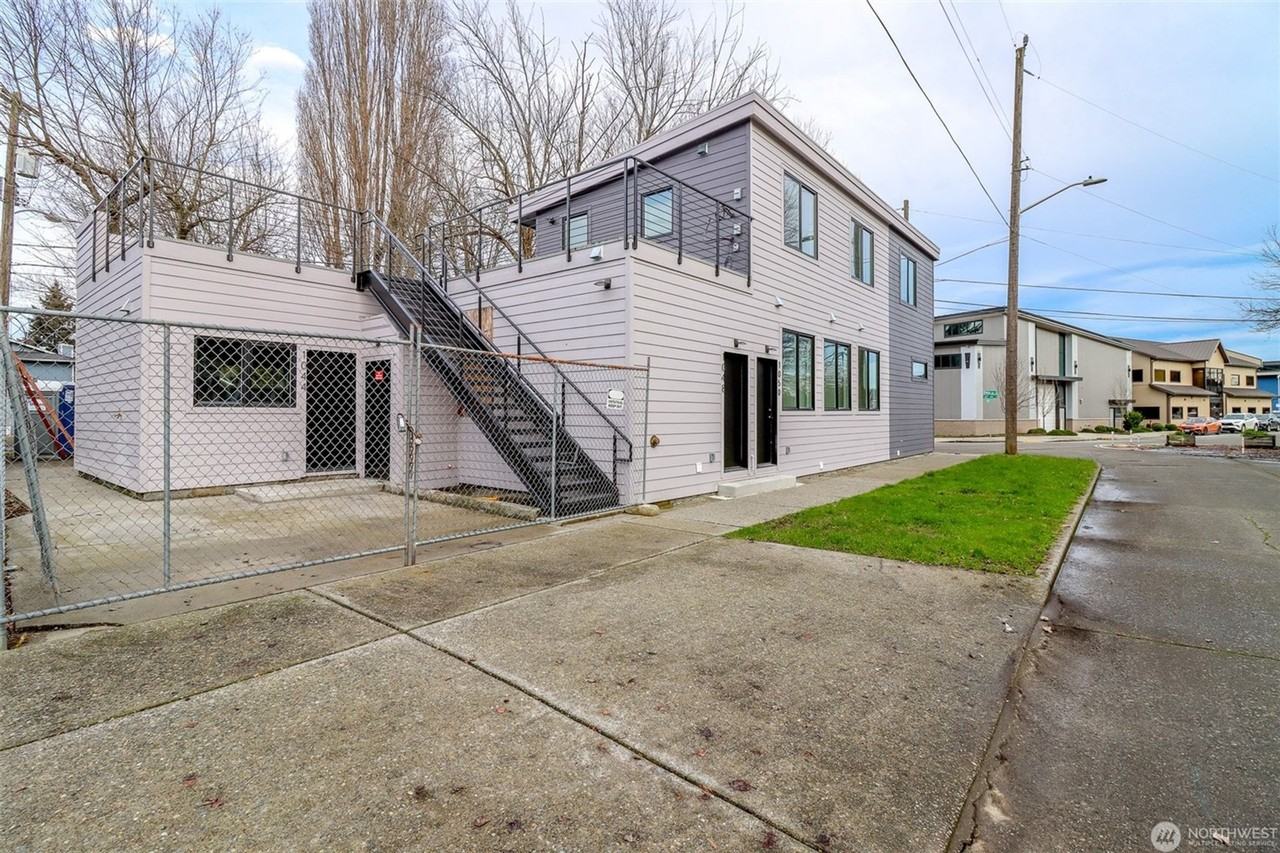 8333 Dallas Ave - Photo 3 of 3