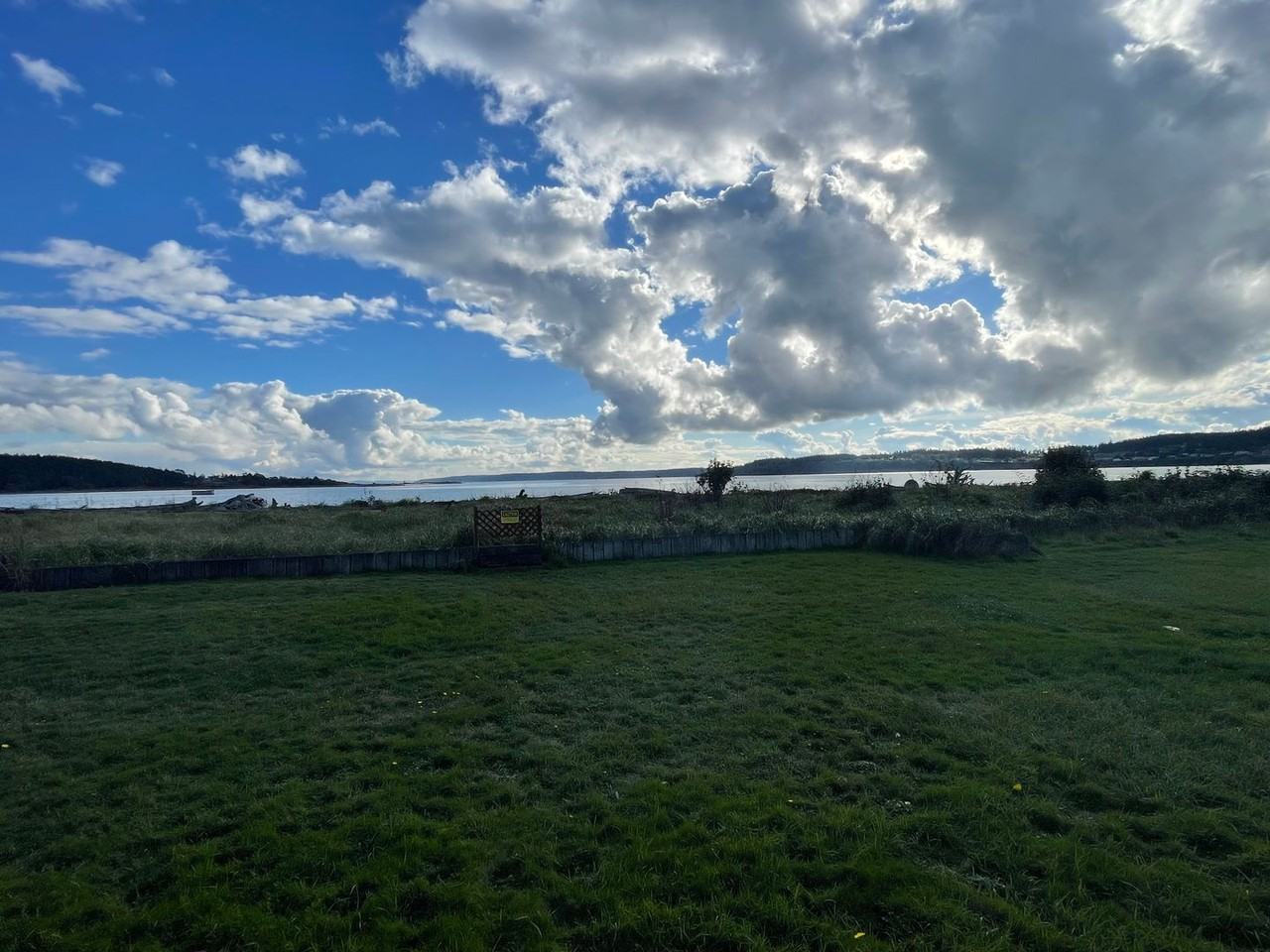 711 Se Bayshore Dr - Photo 3 of 11