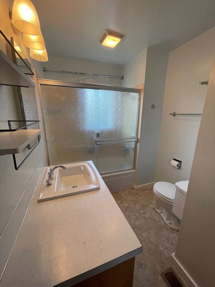 711 Se Bayshore Dr - Photo 4 of 11