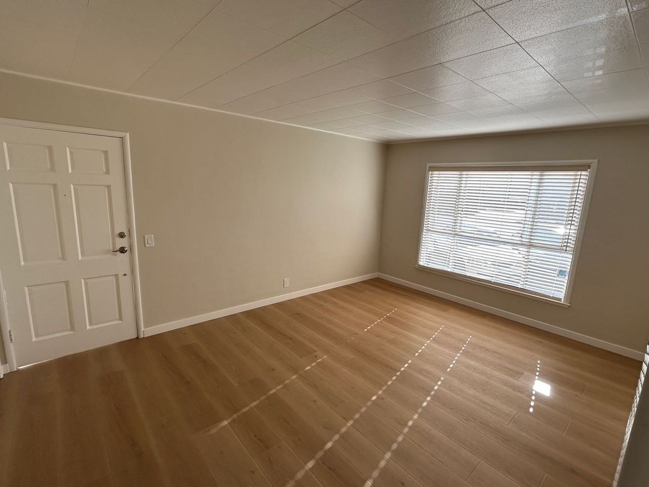 147 South Blvd - Photo 2 of 6