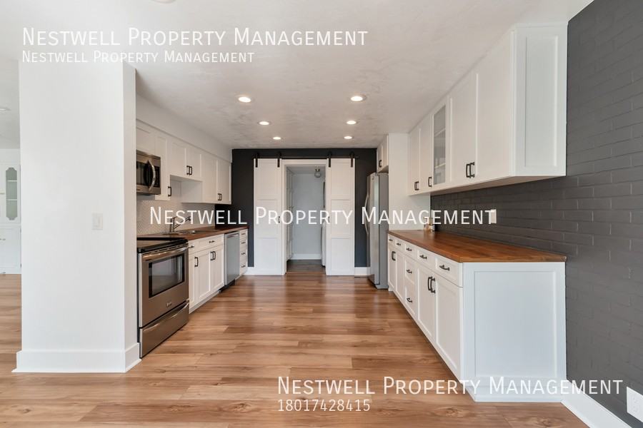 265 N Vine St #1 - Photo 3 of 15