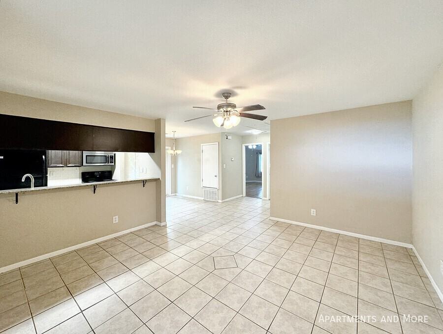 112 River Hills Dr #A - Photo 3 of 11