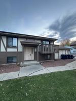 featured image of 1513 Primrose Ln #C