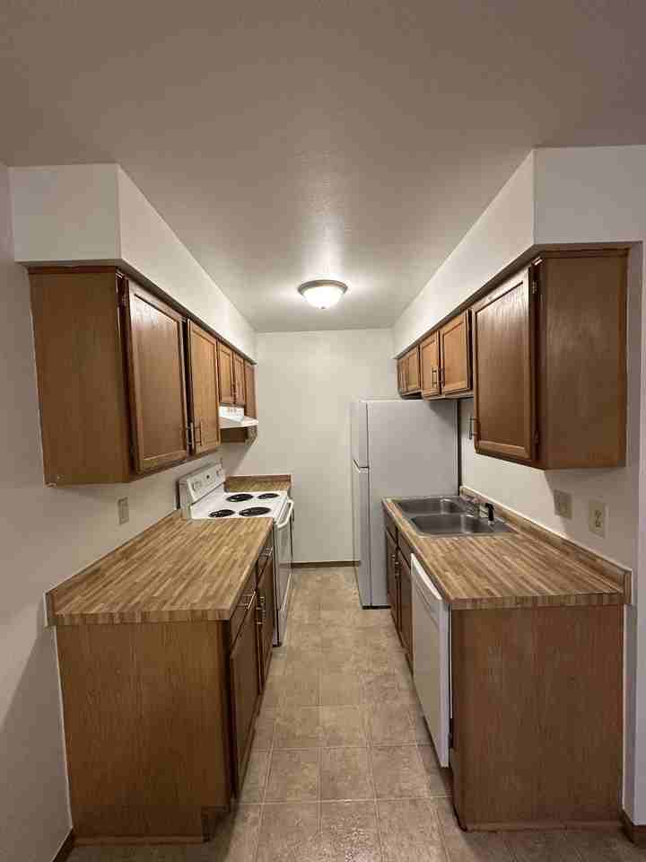 1513 Primrose Ln #C - Photo 2 of 18