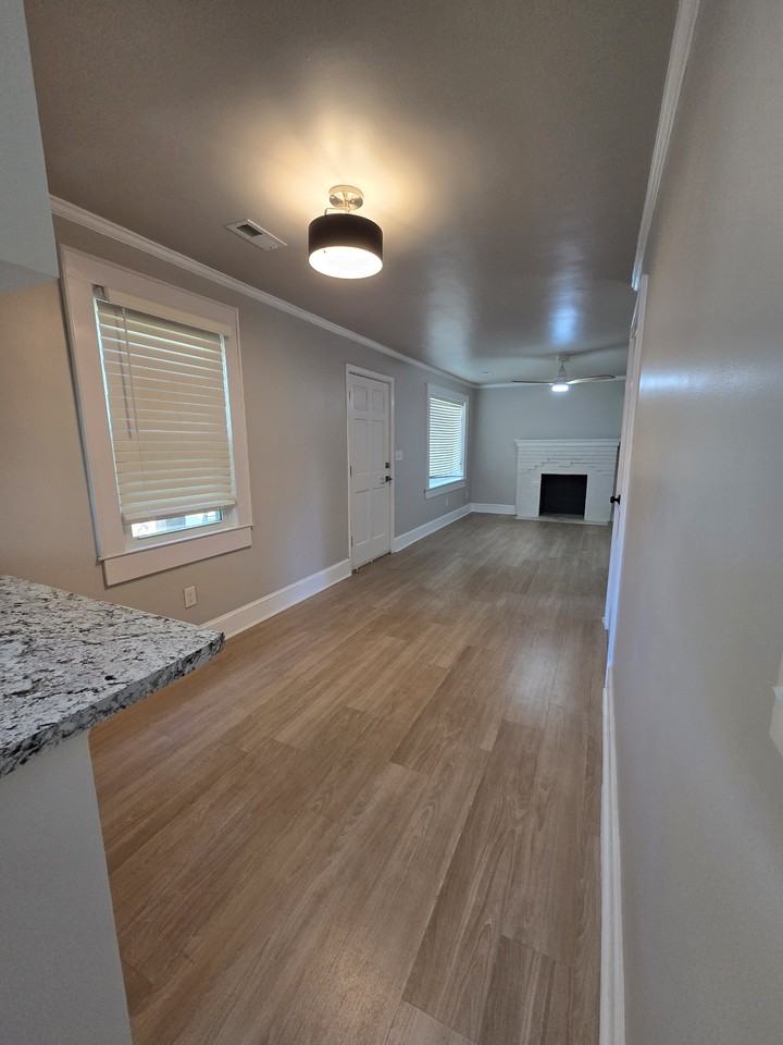 102 Woodville Ave #NA - Photo 3 of 26