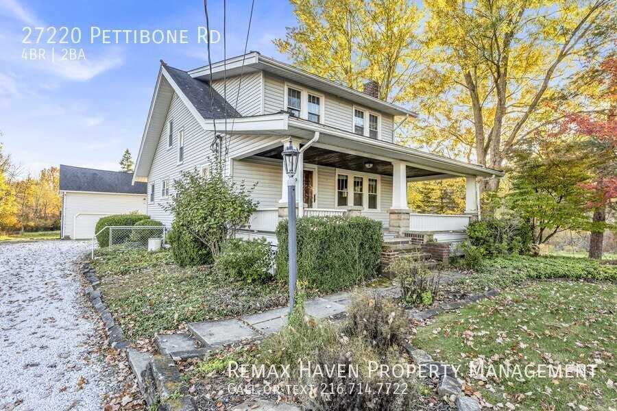 27220 Pettibone Rd - Photo 3 of 37