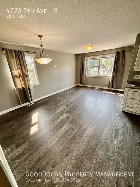 4720 7th Ave #B - Photo 2 of 8