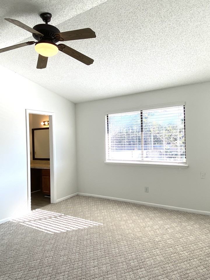 11567 Black Oak Trail #1 - Photo 2 of 9