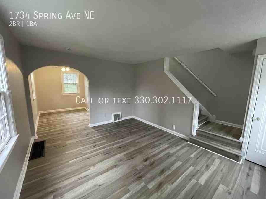 1734 Spring Ave Ne - Photo 2 of 11