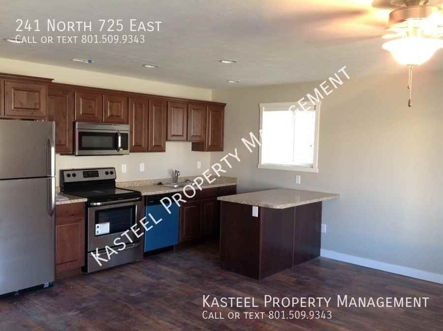 241 N 725 E - Photo 2 of 11