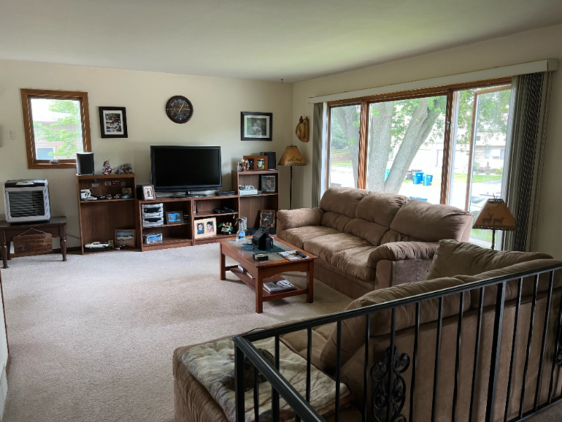 512 Knightsbridge Rd - Photo 3 of 13