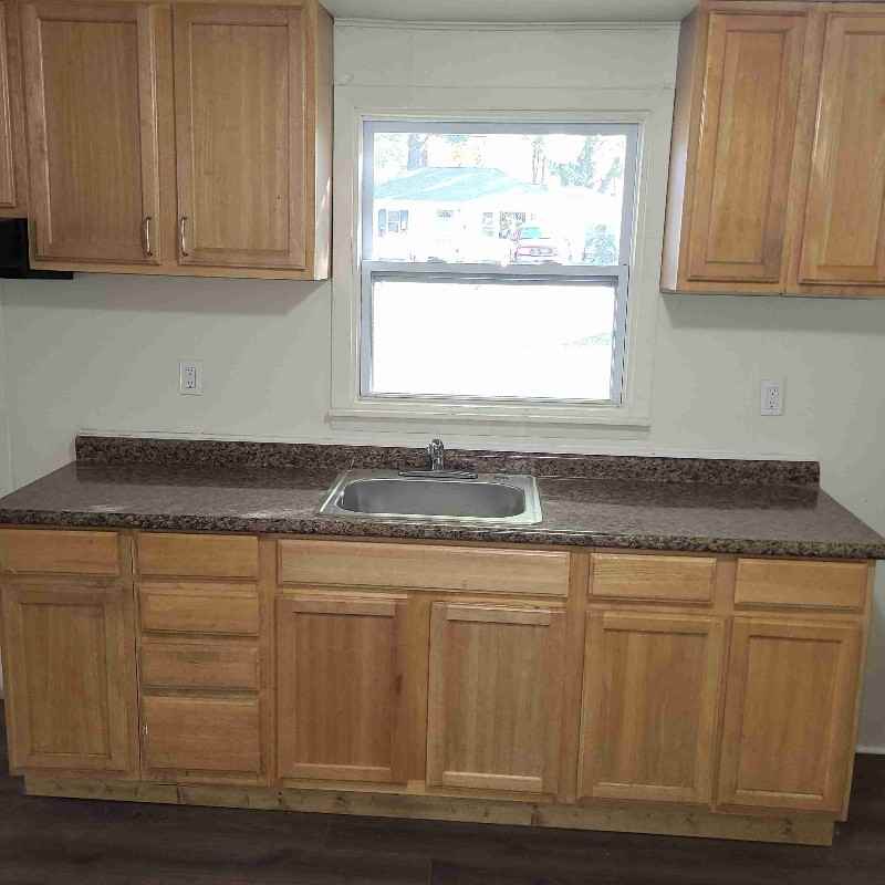 1590 Reeder Ave - Photo 6 of 11