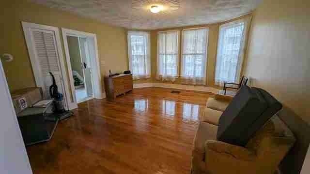 14 Grant St #1 - Photo 2 of 12