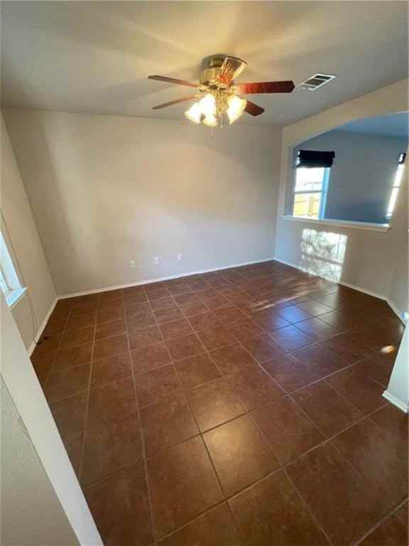 1002 Terrace Dr - Photo 3 of 8