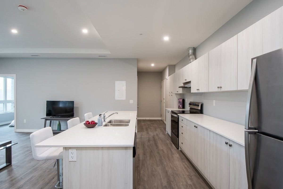 513 Dundas St E - Photo 3 of 12