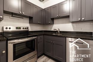 3825 N Pine Grove Ave #302 - Photo 1 of 1