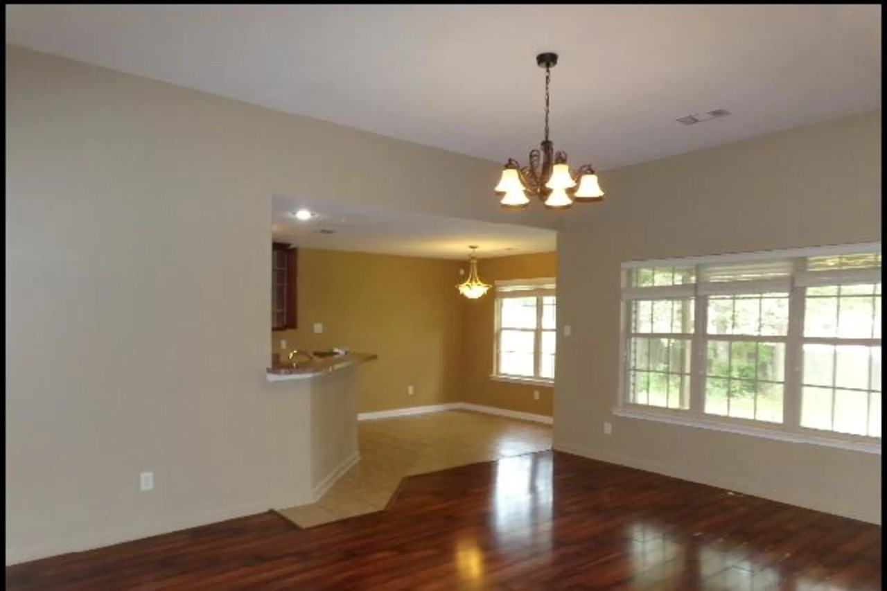 110 Sahalee Cv - Photo 3 of 10